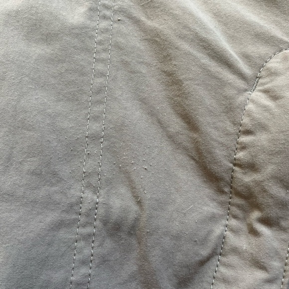 Mountain Hardwear Athletic Hiking Convertible Pants / Shorts Khaki Color Sz L - Picture 13 of 14